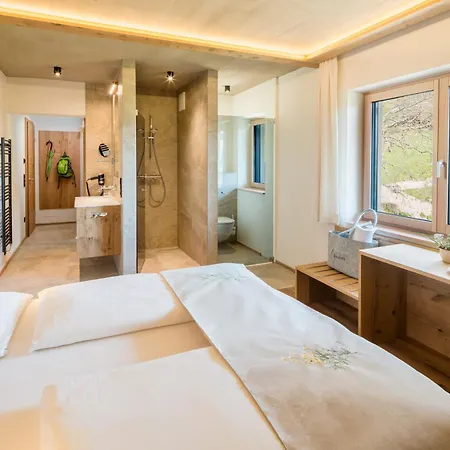 Naturhotel Alpenrose Millstatt Exterior photo