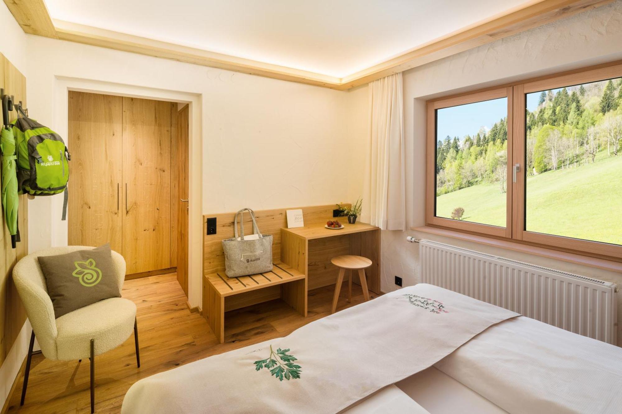 Naturhotel Alpenrose 4*